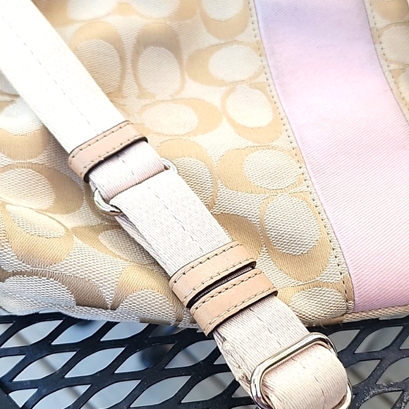 Coach Crossbody pink - Picture 5 of 9